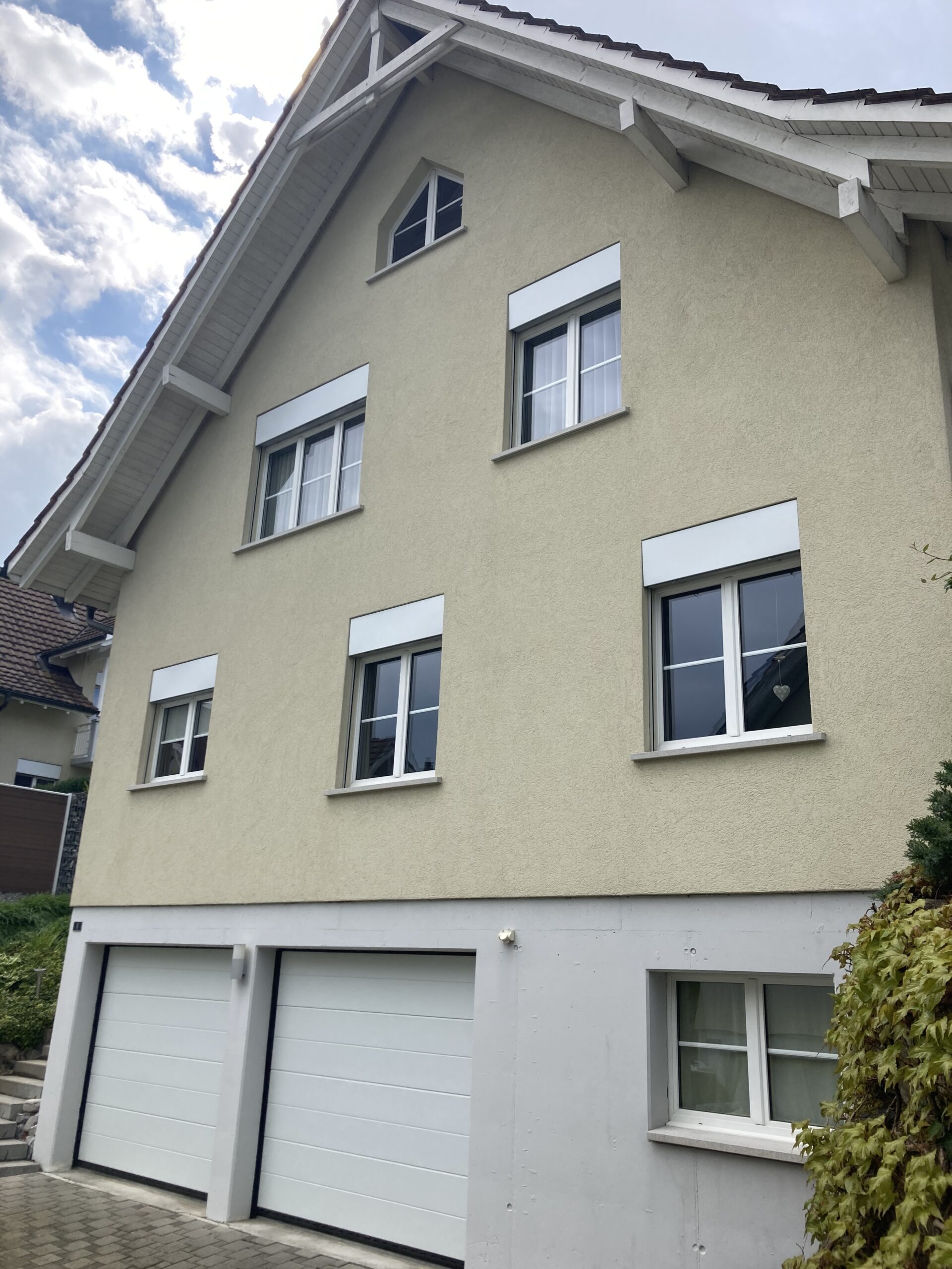 https://koster-gs.ch/wp-content/uploads/2024/05/Fassade-Staad-nachher-scaled.jpg
